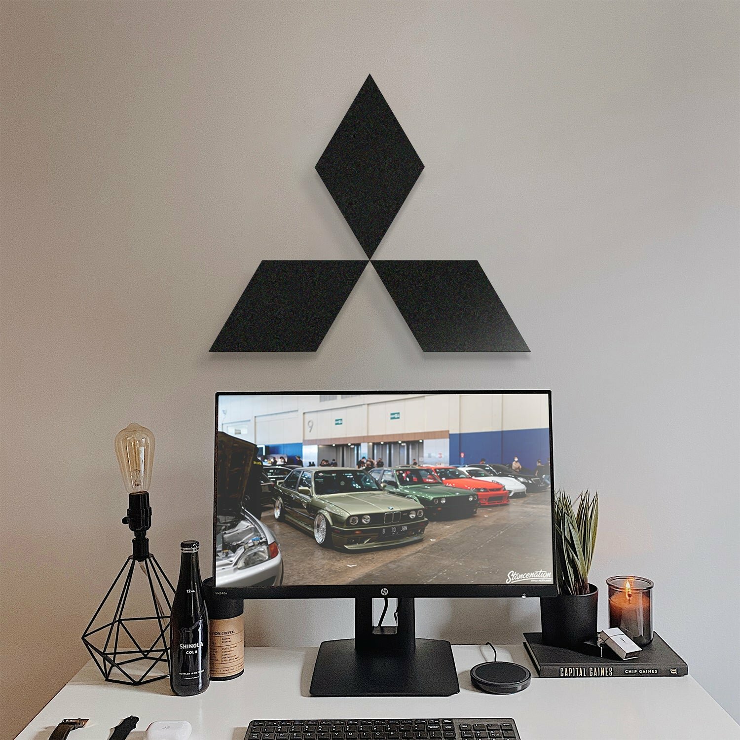 MITSUBISHI METAL CAR EMBLEM - MT1051